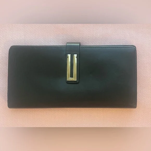 Salvatore Ferragamo Black Leather Women's Wallet - Picture 6 of 13
